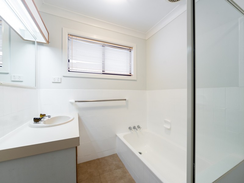 7 Margaroola Avenue, Biggera Waters QLD 4216