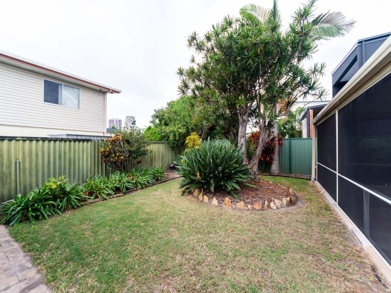 7 Margaroola Avenue, Biggera Waters QLD 4216