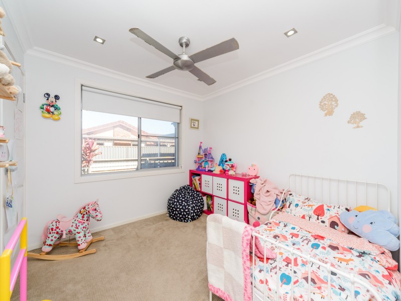 16 Burrendong Road, Coombabah QLD 4216