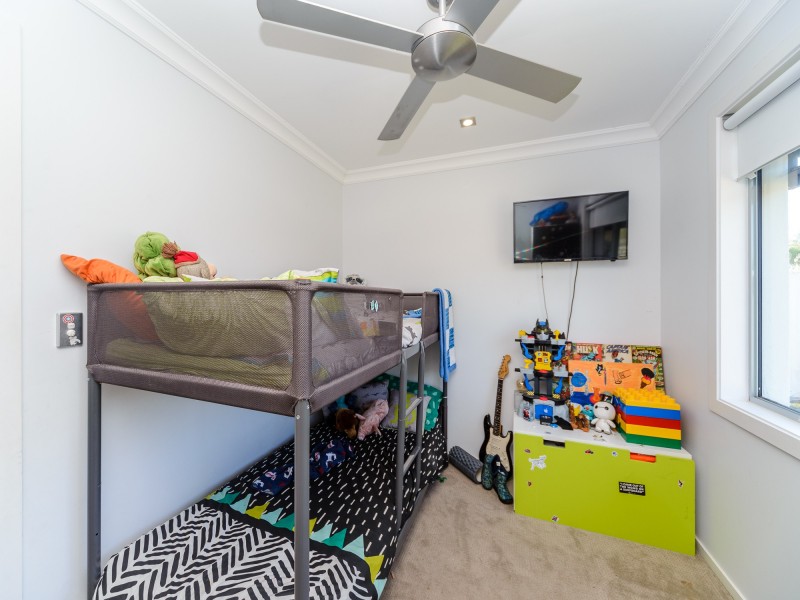 16 Burrendong Road, Coombabah QLD 4216