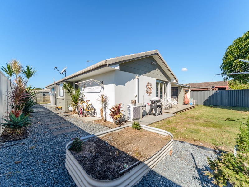 16 Burrendong Road, Coombabah QLD 4216