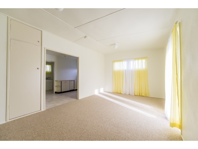 15 Nemara Street, Biggera Waters QLD 4216