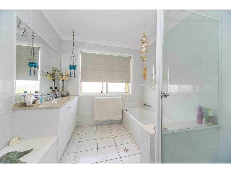 34 Simbai Street, Runaway Bay QLD 4216