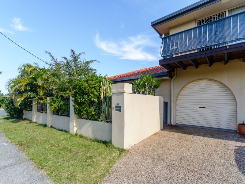 1/35 Milton Avenue, Paradise Point QLD 4216