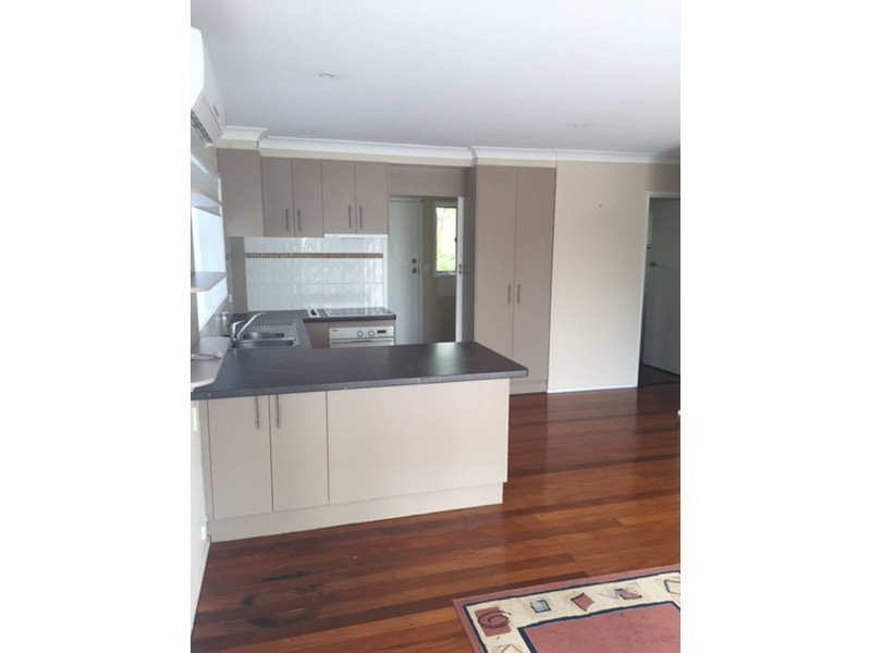 3/8 Labrador Street, Labrador QLD 4215