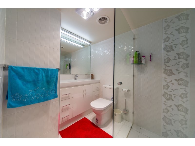 330/392 Marine Parade, Labrador QLD 4215