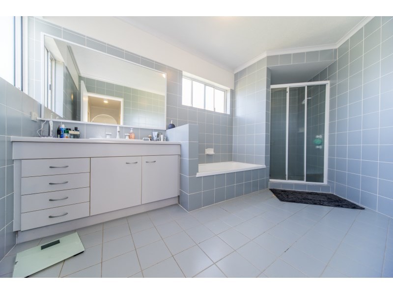 92/1 Lee Road, Runaway Bay QLD 4216