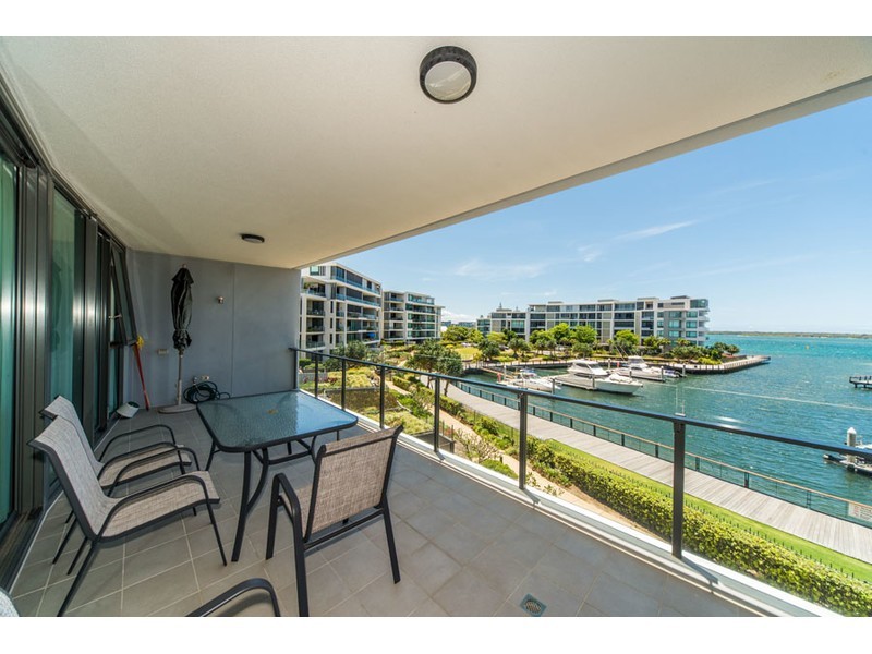 4305/323 Bayview Street, Hollywell QLD 4216
