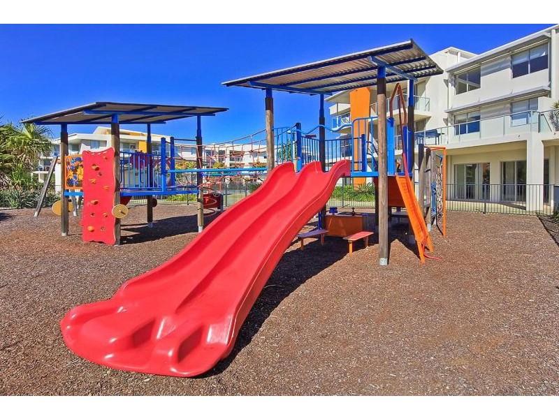 117/64 Sickle Avenue, Hope Island QLD 4212