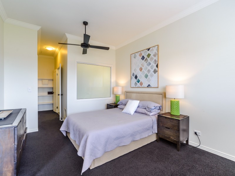 20/82-86 Limetree Parade, Runaway Bay QLD 4216