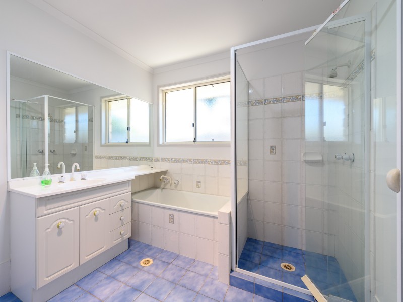 15 Ferricks Court, Upper Coomera QLD 4209