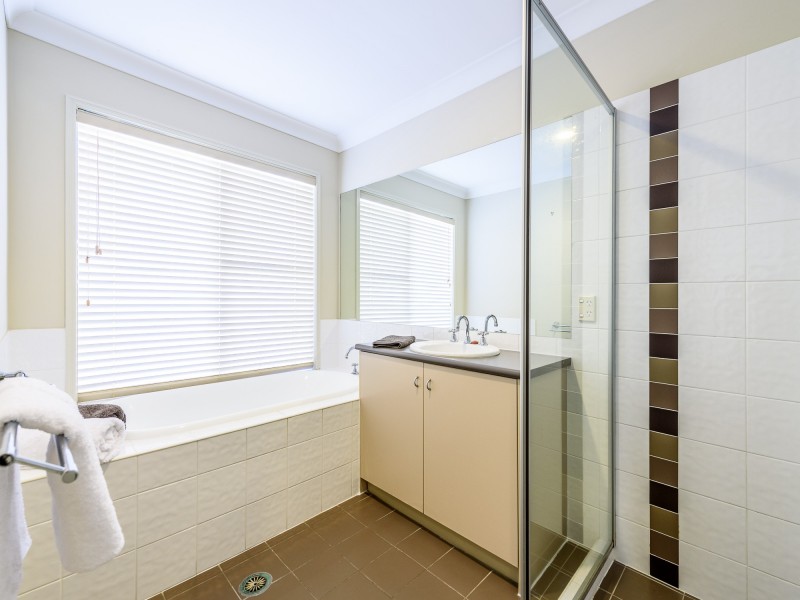 83 Tiger Drive, Arundel QLD 4214