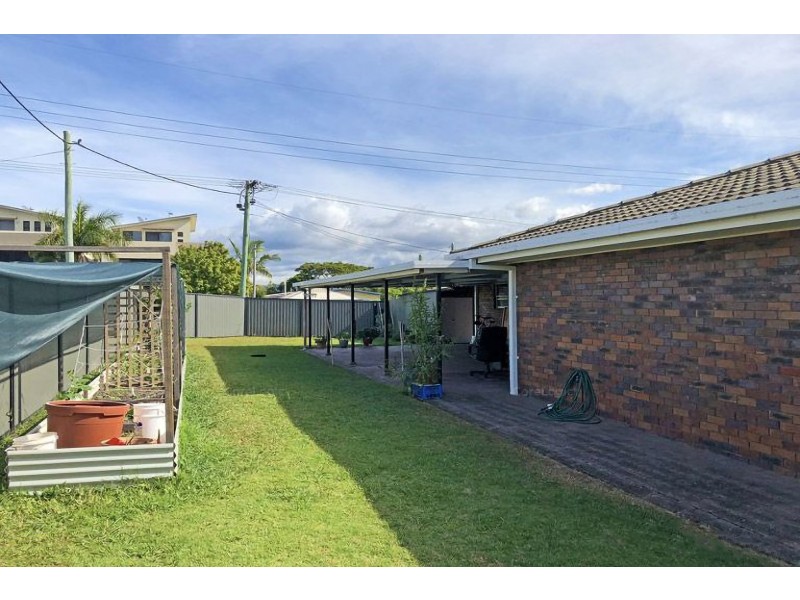 39 Ashbourne Terrace, Biggera Waters QLD 4216