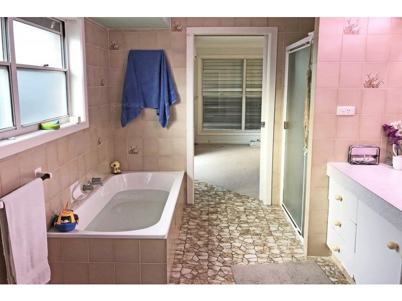 39 Ashbourne Terrace, Biggera Waters QLD 4216