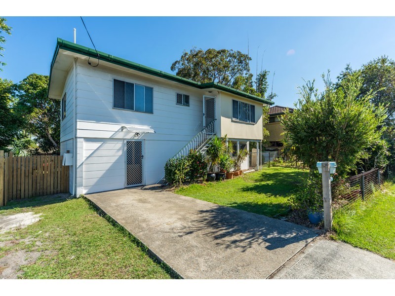 288 Bayview Street, Hollywell QLD 4216