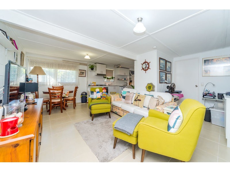 288 Bayview Street, Hollywell QLD 4216