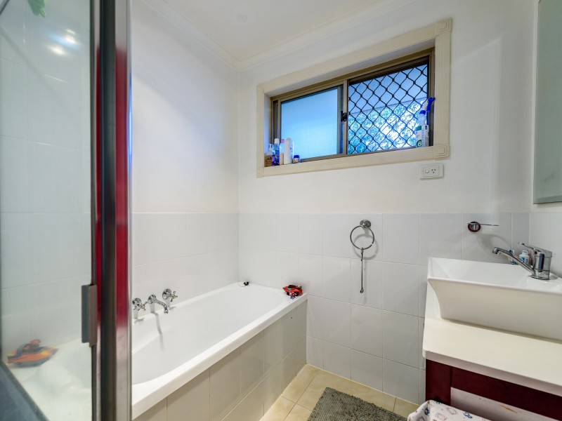 2/75 River Oak Drive, Helensvale QLD 4212