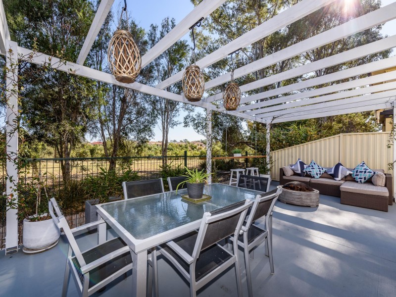 38 Christina Ryan Way, Arundel QLD 4214