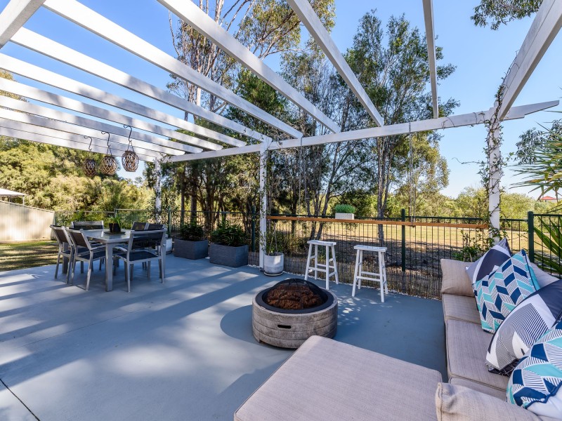 38 Christina Ryan Way, Arundel QLD 4214