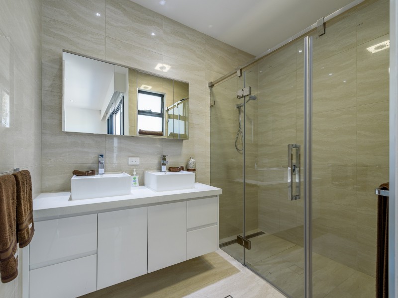 25A Milton Avenue, Paradise Point QLD 4216