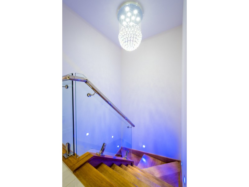 25A Milton Avenue, Paradise Point QLD 4216