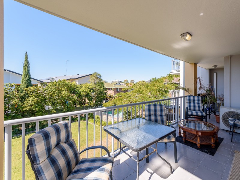 10/22 Oleander Avenue, Biggera Waters QLD 4216