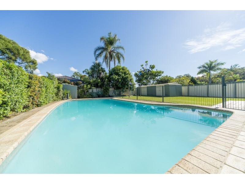 42 Doreen Drive, Coombabah QLD 4216