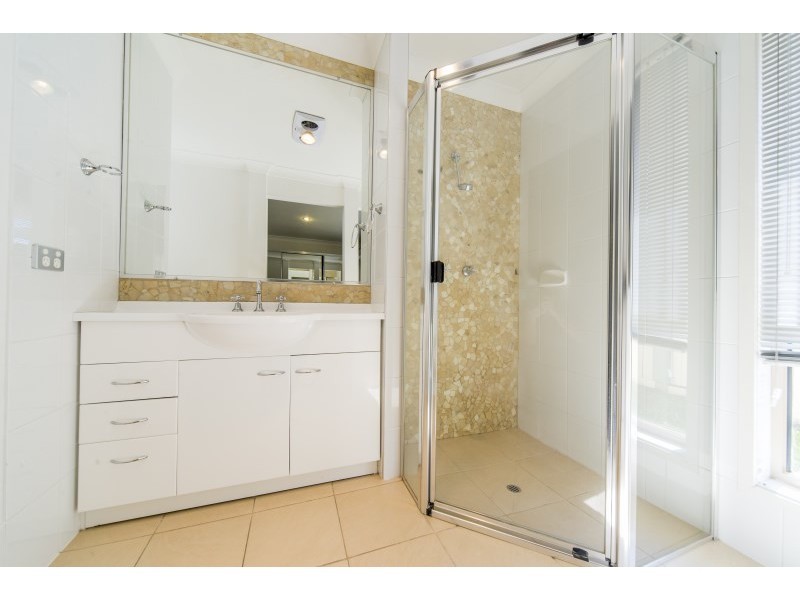 42 Doreen Drive, Coombabah QLD 4216