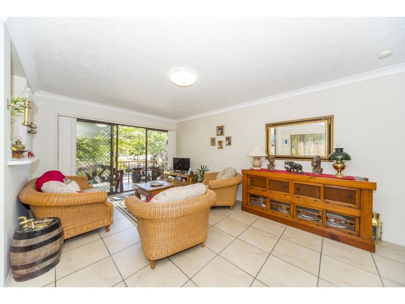 7/6 Broad Street, Labrador QLD 4215