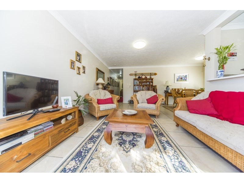 7/6 Broad Street, Labrador QLD 4215