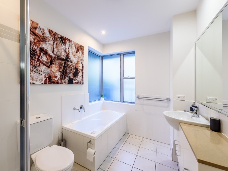 1/43-45 Anembo Street, Surfers Paradise QLD 4217