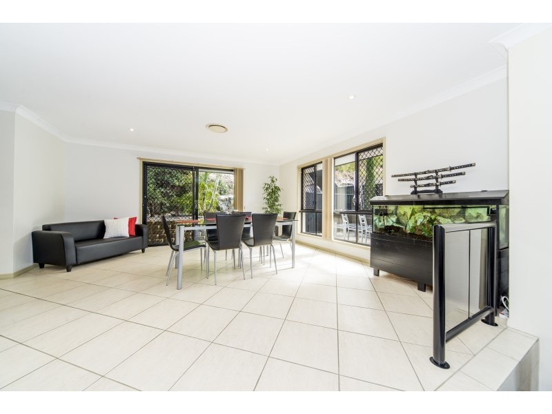 11 McNamara Court, Oxenford QLD 4210