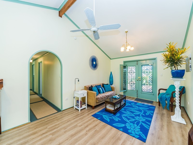 31 Helensvale Road, Helensvale QLD 4212