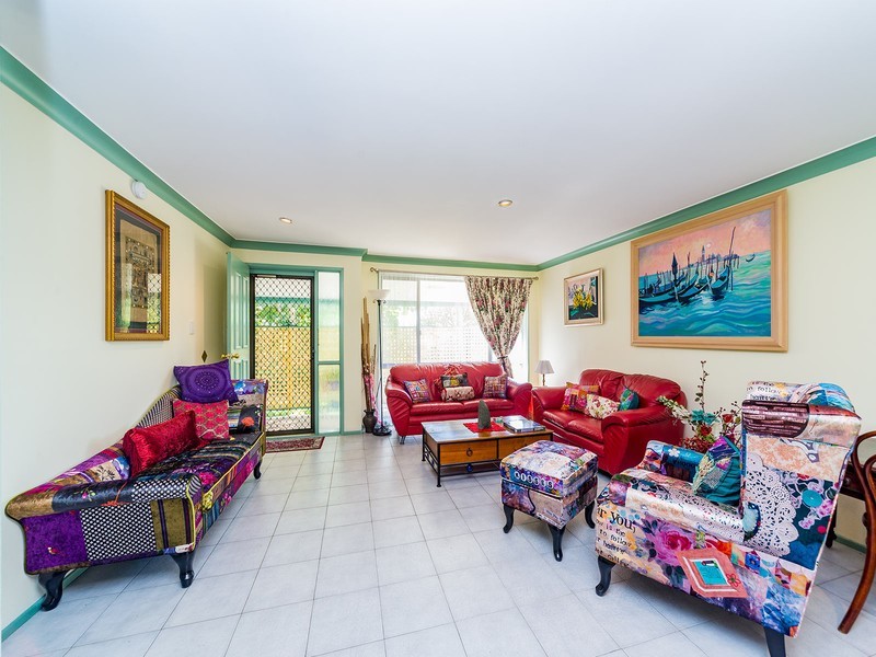 31 Helensvale Road, Helensvale QLD 4212