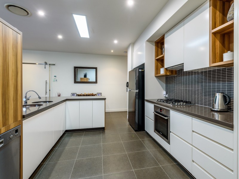4 Osmium Lane, Hope Island QLD 4212