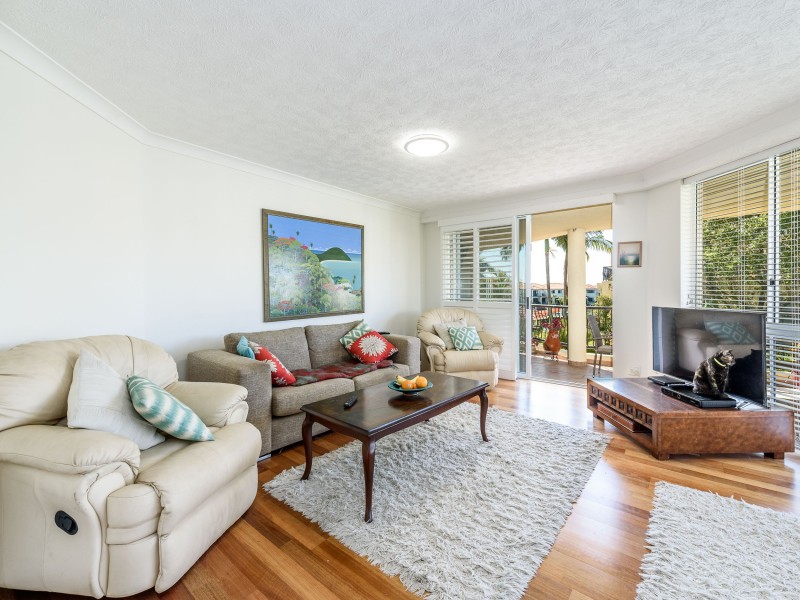 6/41A Broadwater Street, Runaway Bay QLD 4216