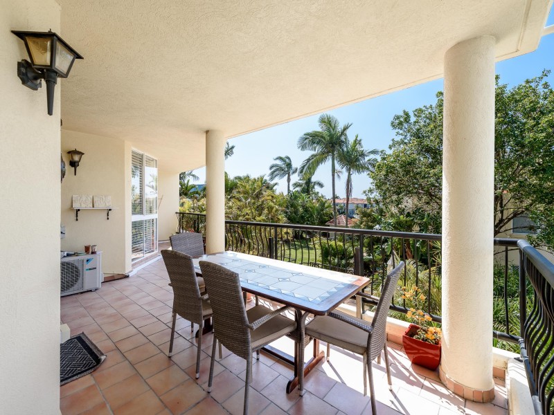 6/41A Broadwater Street, Runaway Bay QLD 4216
