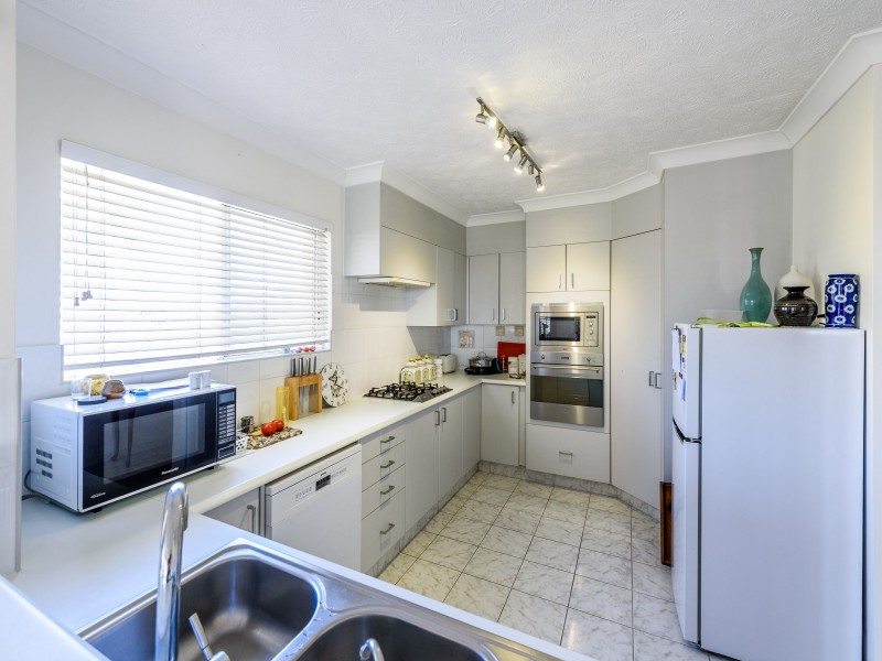 6/41A Broadwater Street, Runaway Bay QLD 4216