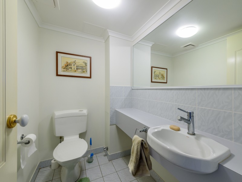 6/41A Broadwater Street, Runaway Bay QLD 4216