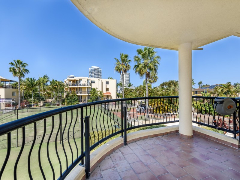 6/41A Broadwater Street, Runaway Bay QLD 4216