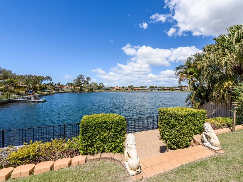 64 Burrendong Road, Coombabah QLD 4216