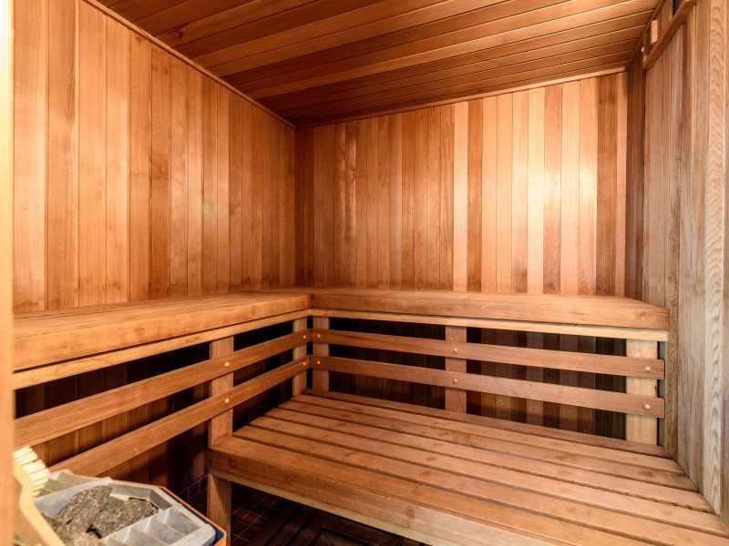 3 Tari Court, Runaway Bay QLD 4216