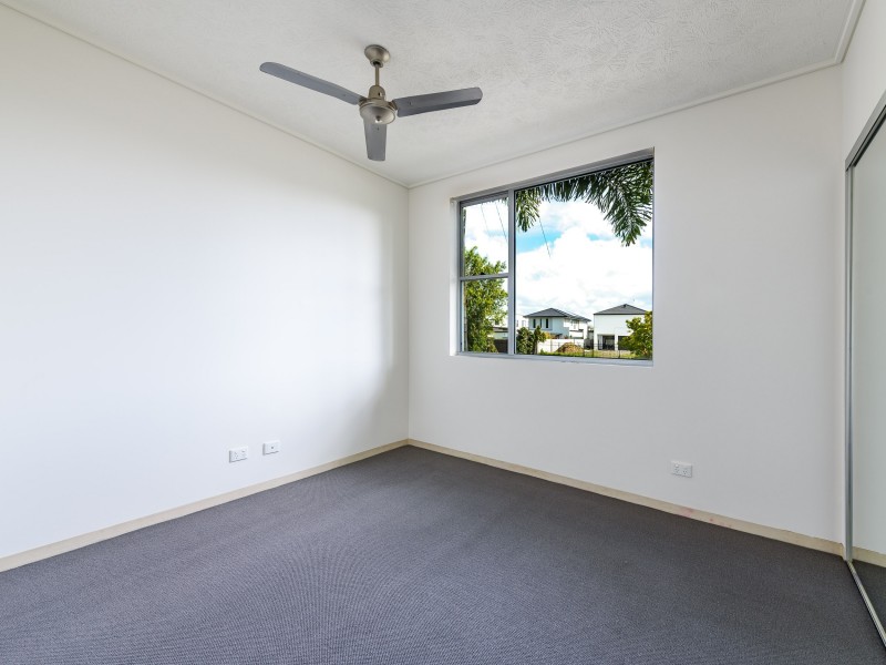 217/64 Sickle Avenue, Hope Island QLD 4212