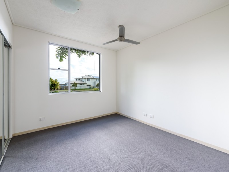 217/64 Sickle Avenue, Hope Island QLD 4212