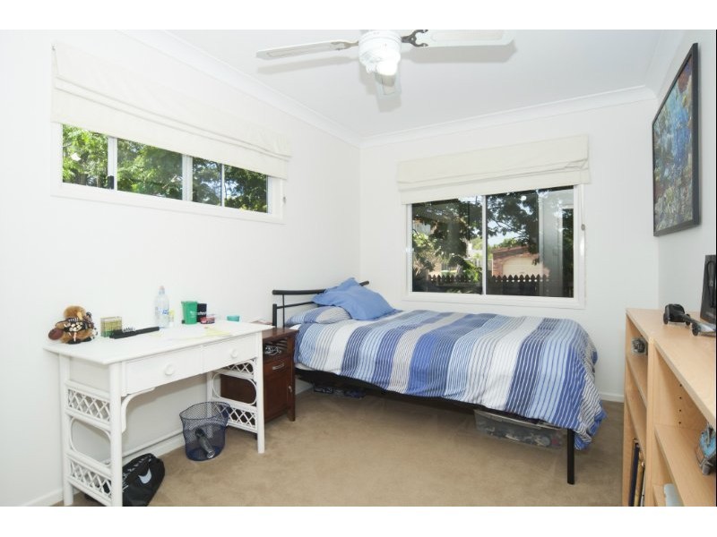 1 Magnolia Avenue, Hollywell QLD 4216