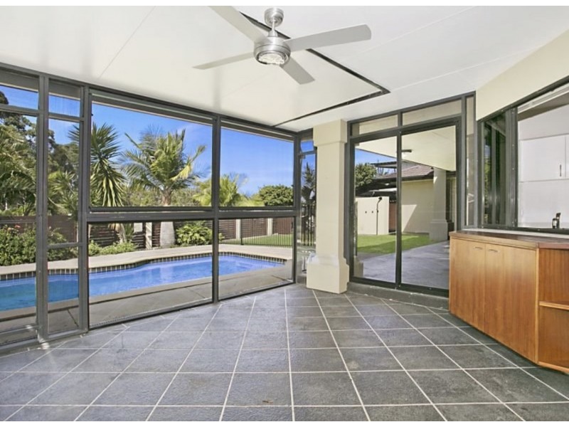 9 West Mountain Court, Parkwood QLD 4214