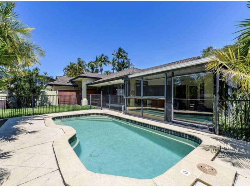 9 West Mountain Court, Parkwood QLD 4214