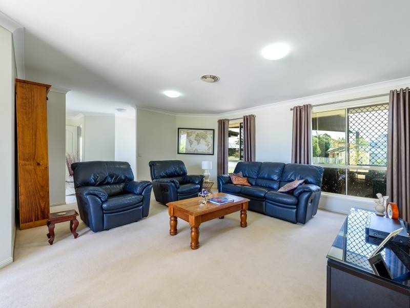 54 Inverness Way, Parkwood QLD 4214
