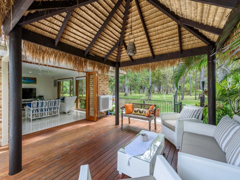 34 Sundown Drive, Paradise Point QLD 4216