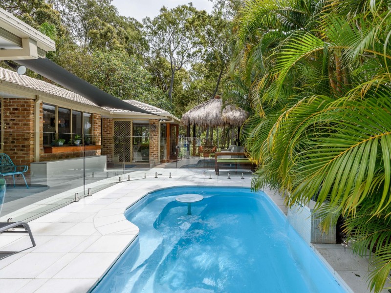 34 Sundown Drive, Paradise Point QLD 4216